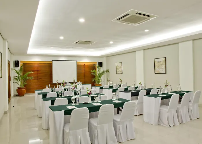 Hotel Bali Rani 4*