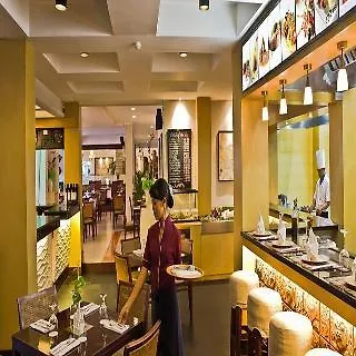 Hotel Bali Rani 4*